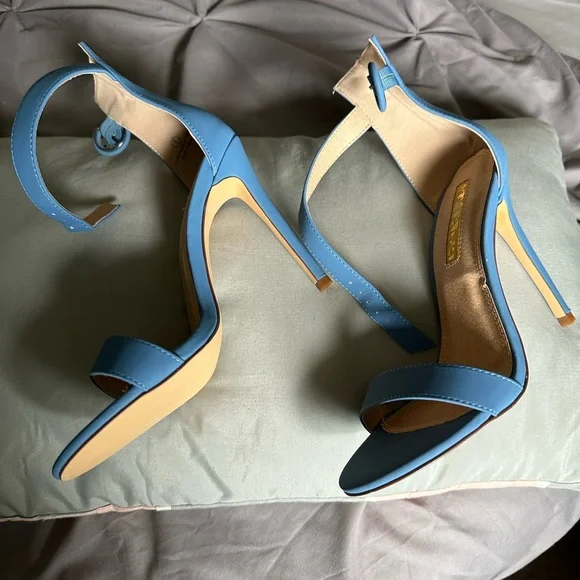 Women sandal , blue heeled sandals, UNUSED - Picture 6 of 7